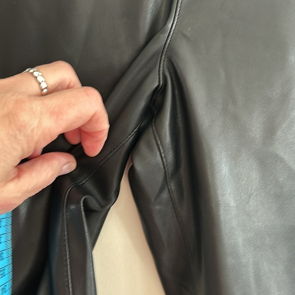 Free People Black Vegan Faux Leather Women's Leggings Size Lg/30 - Picture 6 of 15